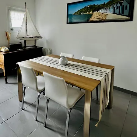 Pretty House For 6 Pers Baby Holiday home